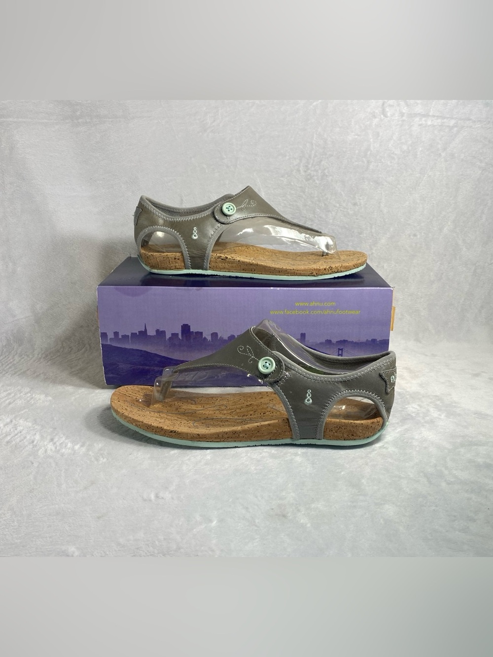 Ahnu Serena Women’s Leather Thong Sandals Cork Flip Flops Gray Teal Size 9 NIB